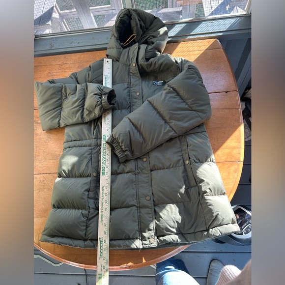 LL Bean mountain classic down parka - Picture 4 of 9